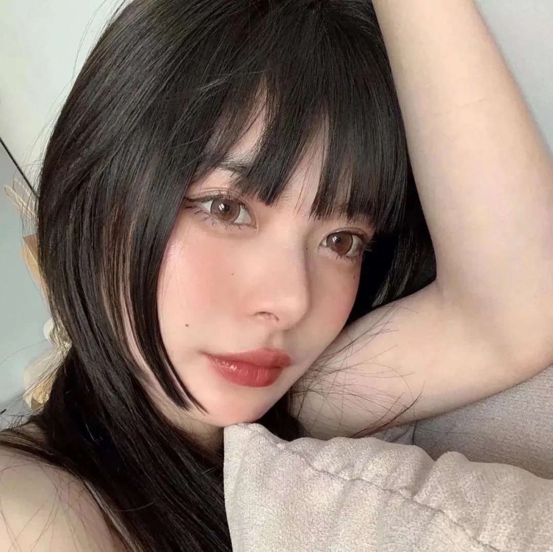 高山上的热气球